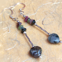 Tourmaline_moss_agate_heart_dangles_medium